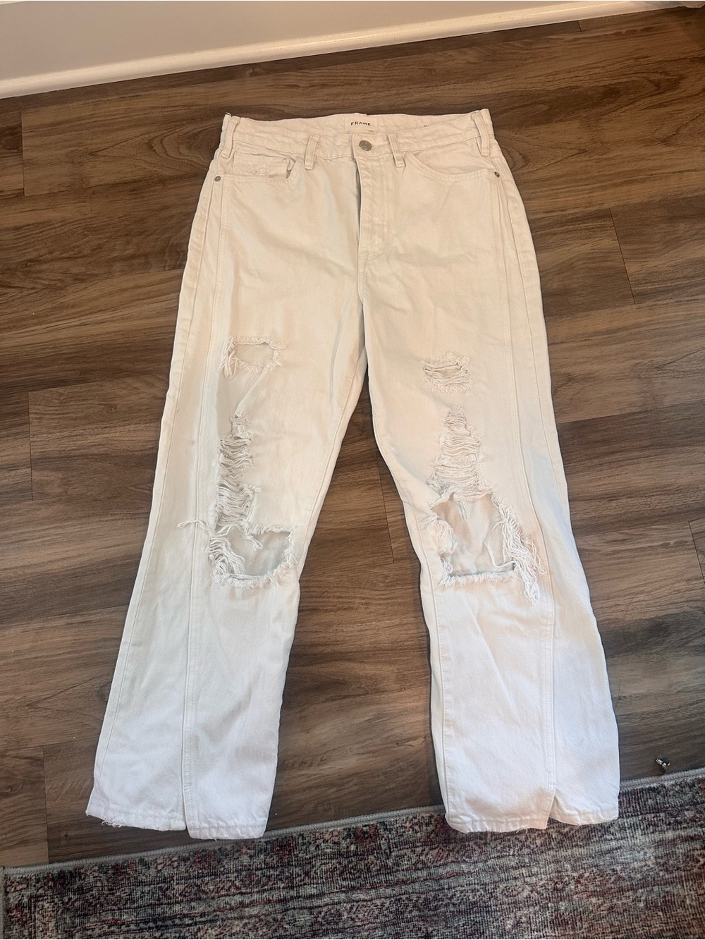 FRAME- womens cropped jeans, distressed white sz 29